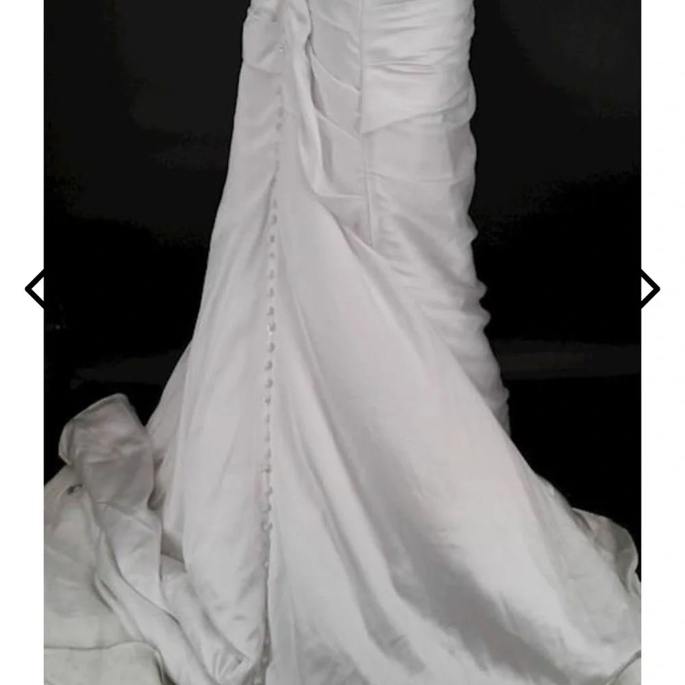 Beautiful Bonny wedding dress great for curves Size 16 Good Condition strapless - Picture 6 of 16